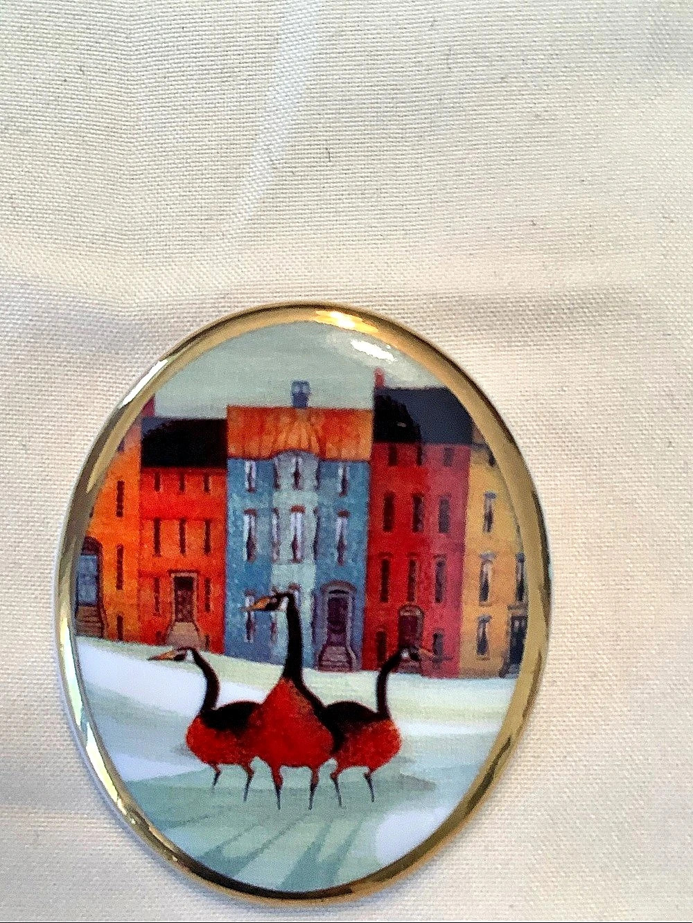 P Buckley Moss 2007 Just Vintage Society 20th Anniversary Multicolor Gold-Tone B